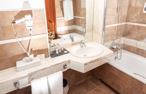 Montbrio del Camp Hotel | Hotel Termes Montbrio