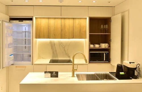 Yeoksam Apartment | Hotel the Designers LYJ Suite Yeoksam