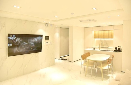 Yeoksam Apartment | Hotel the Designers LYJ Suite Yeoksam