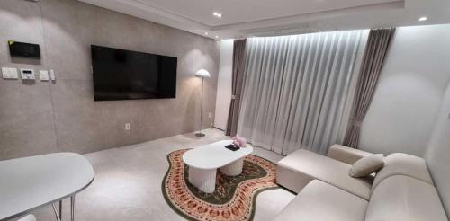 Yeoksam Hotel | HOTEL THE DESIGNERS LYJ SUITE YEOKSAM