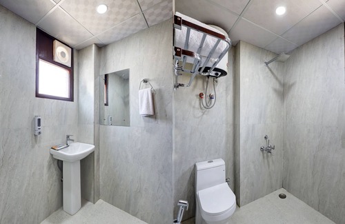 Jasola Hotel | Hotel The Venice- Near Indraprastha Apollo Hospital