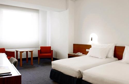 Primer Ensanche Hotel | Hotel Tres Reyes Pamplona