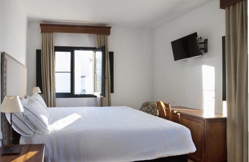 Olvera Hotel | Hotel Tugasa Sierra y Cal