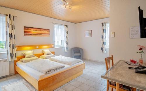Burg-Reuland Hotel | Hotel Ulftaler Schenke