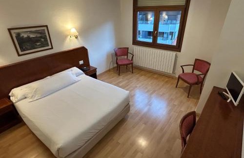 Eibar Hotel | Hotel Unzaga Plaza