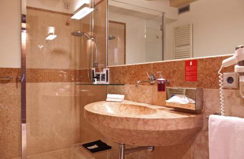 Dossobuono Hotel | Hotel Veronesi La Torre