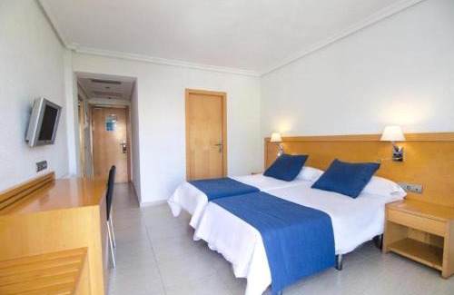San Antonio Bay Hotel | Hotel Vibra San Remo