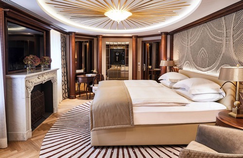 Graggenau Hotel | Hotel Vier Jahreszeiten Kempinski München