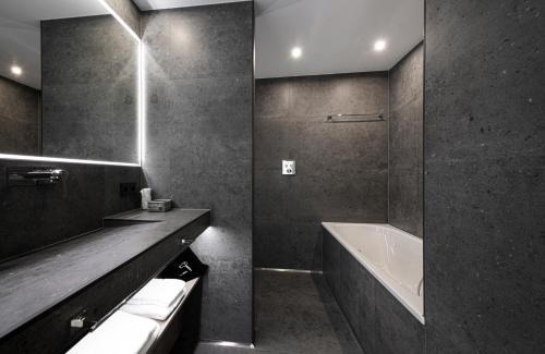 Iserlohn Hotel | Hotel VierJahreszeiten am Seilersee