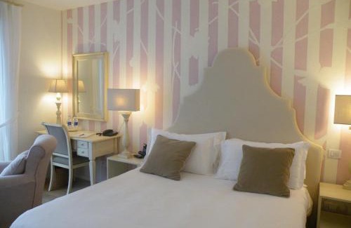 Lezzeno Hotel | Hotel Villa Aurora