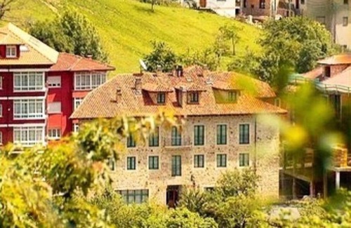 Arenas de Cabrales Hotel | Hotel Villa de Cabrales