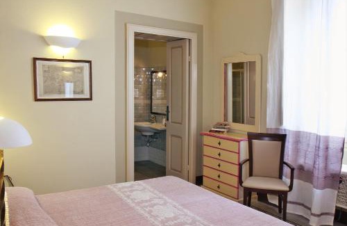 Tresnuraghes Hotel | Hotel Villa Gli Asfodeli