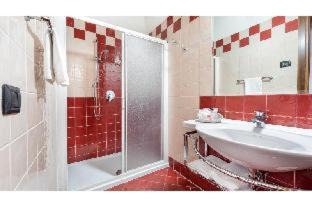 Castel d'Azzano Hotel | Hotel Villa Malaspina