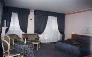Vizzola Ticino Hotel | Hotel Villa Malpensa