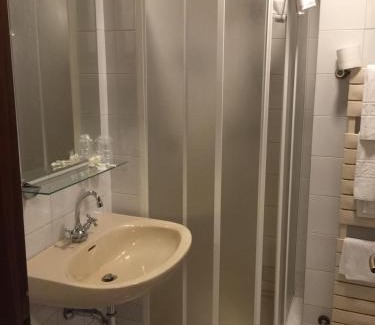 La Maddalena Hotel | Hotel Villa Marina