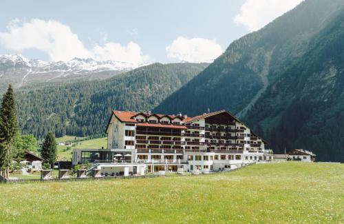 Kaunertal Hotel | Hotel Weisseespitze