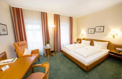 Veitshoechheim Hotel | Hotel Weisses Lamm