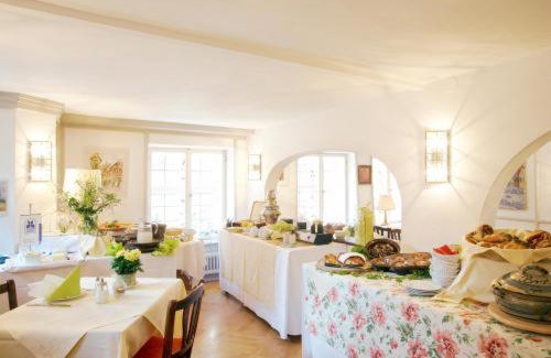 Altstadt Hotel | Hotel Weisses Ross