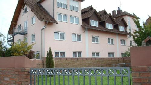 Rodgau Hotel | Hotel zur Eisenbahn