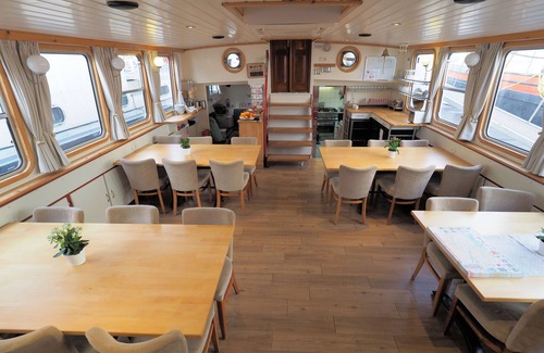 Amsterdam City Centre Hotel | Hotelboat Allure