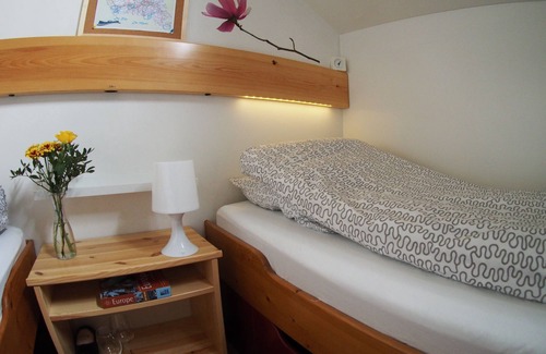 Amsterdam City Centre Hotel | Hotelboat Allure