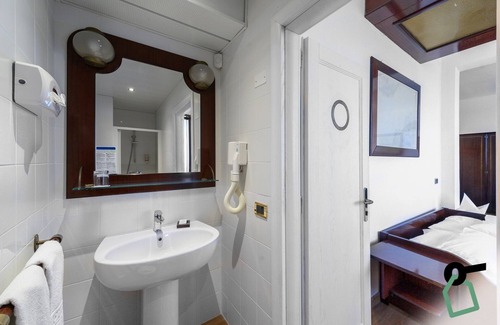 Gallipoli Hotel | HOTIDAY Room Collection - Gallipoli Porto