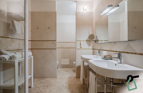 Otranto Hotel | Hotiday Room Collection - Otranto