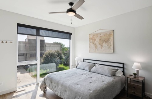 Iowa City House | House ∙ 2 bedrooms ∙ 8 guests