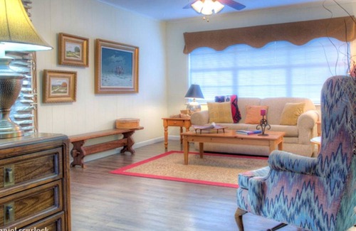 Georgetown House | House ∙ 2 bedrooms ∙ 8 guests