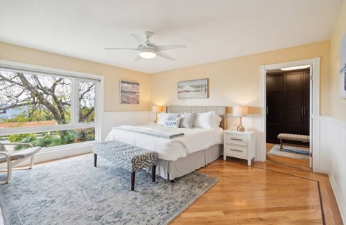 Thousand Oaks House | House ∙ 4 bedrooms ∙ 8 guests
