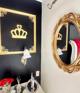 Port Elizabeth House | House of Royalty