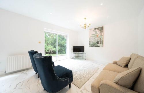 Harrow House | House on the Hill