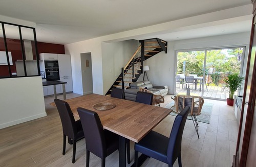 Tregastel House | House with sea view: live with the tides.