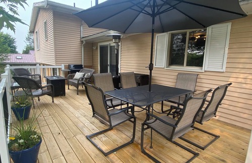 Morgantown House | House with yard-walk to Stadium and Evansdale Campus and 10 minutes to Downtown!