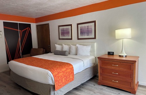 Allison Hotel | Howard Johnson by Wyndham Gallup