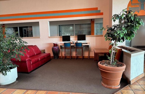 Allison Hotel | Howard Johnson by Wyndham Gallup