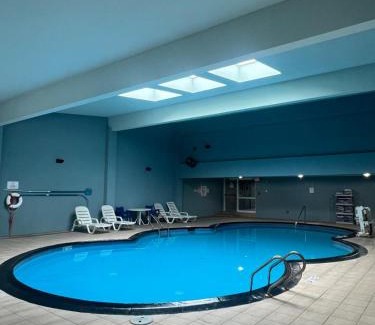 Mystic Hotel | Howard Johnson by Wyndham Mystic