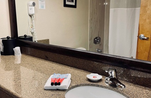 Valentine Hotel | Hualapai Lodge