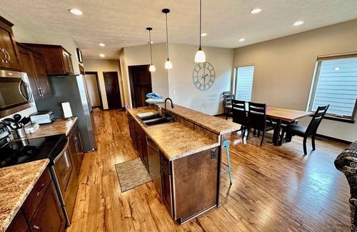 Arnolds Park Cabin | Huge, Clean, Beautiful New House at Bridges Bay Okoboji Resort! TONS of space!