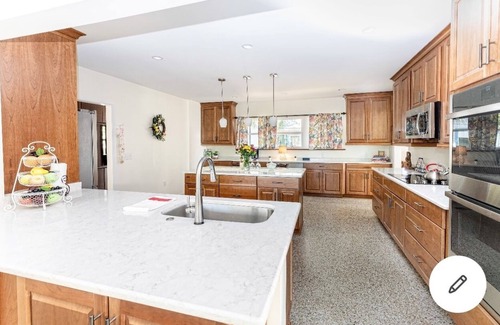 Panama City House | Huge waterfronthome on historic St. Andrews Bay