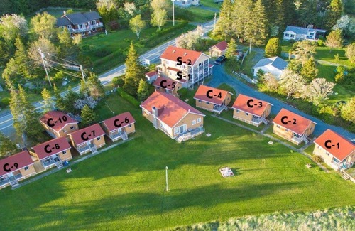 Hunts Point Cabin | Hunts Point 2-BR Coastal Retreat - Cottage # 1