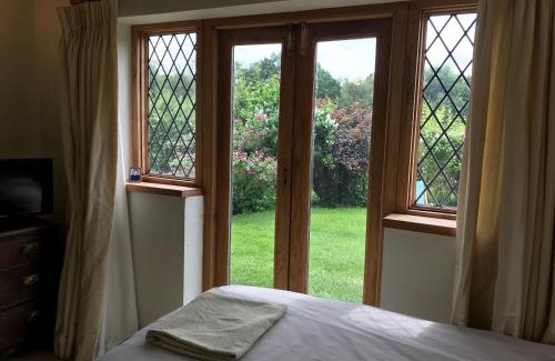 Godalming Bed & Breakfast | Hurst Hill
