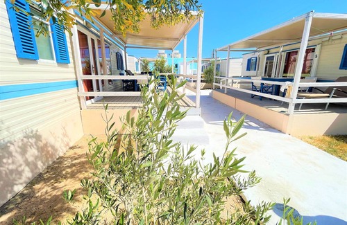 Perivolos House | HUT ON THE BEACH WITH BIG POOL
