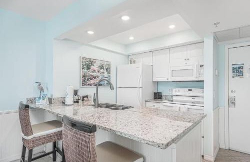 Hutchinson Island South House | Hutchinson Island BeachFront Heated Pool Balcony Top Floor