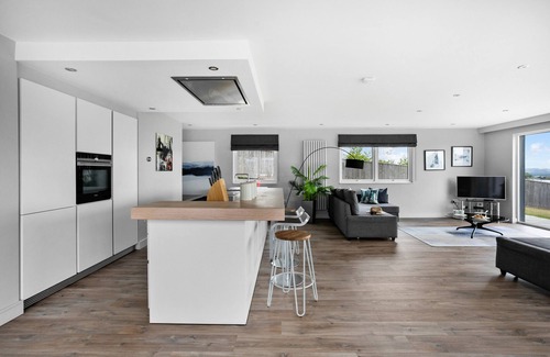 Clyst St Mary House | Huxham View - Family luxury, swim-spa, gym & cinema