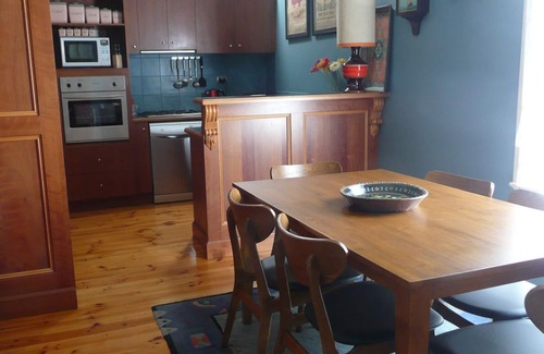 Bendigo Cottage | Hyacinth House self contained cottage