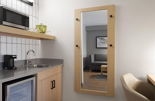Roanoke Hotel | Hyatt Place Roanoke Airport/Valley View Mall