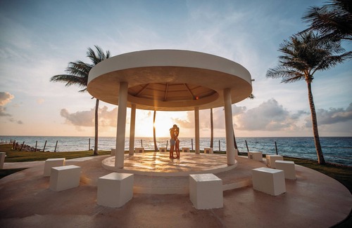 Punta Cancun Resort | Hyatt Ziva Cancun All Inclusive