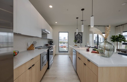 The Gulch House | Hyve - Haven Heights - Walk to Broadway