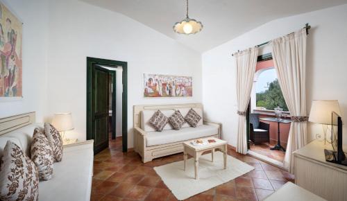 Cala Liberotto Hotel | I Giardini di Cala Ginepro Hotel Resort